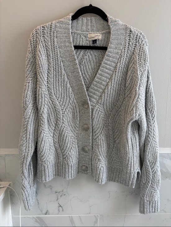 Universal Thread Sweaters - Universal Thread Light Gray Sparkle Cable Knit Button-Front Cardigan